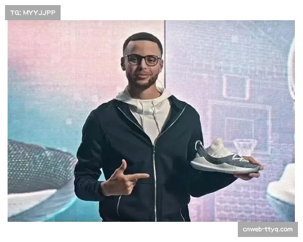 镜头下的斯蒂芬·库里:三分线外的日常加练与家庭时光